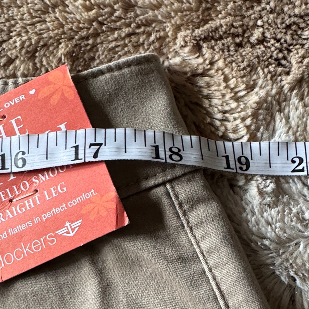 Dockers Women’s Khaki Pants – Size 16 Short (NWT) Hello Smooth Fit - Picture 5 of 10